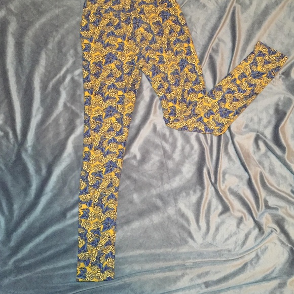 LULAROE Leggings Yellow Roses Blue Birds Tween - Picture 3 of 4